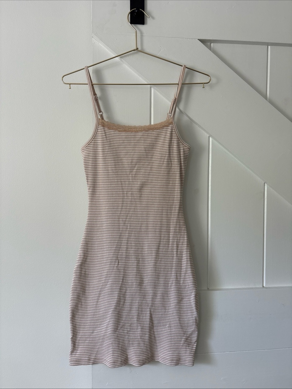Aerie Cami Mini Dress Tan White Stripe Lace Trim XS Straight Neck Built In Bra